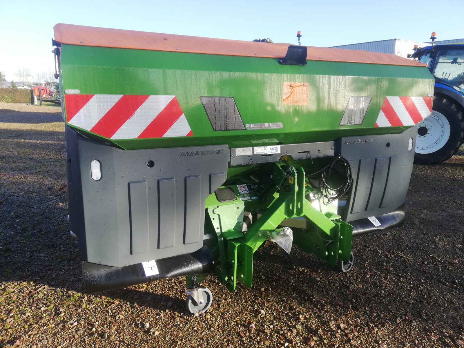 Düngerstreuer типа Amazone ZAV 3200, Gebrauchtmaschine в TREMEUR (Фотография 1)