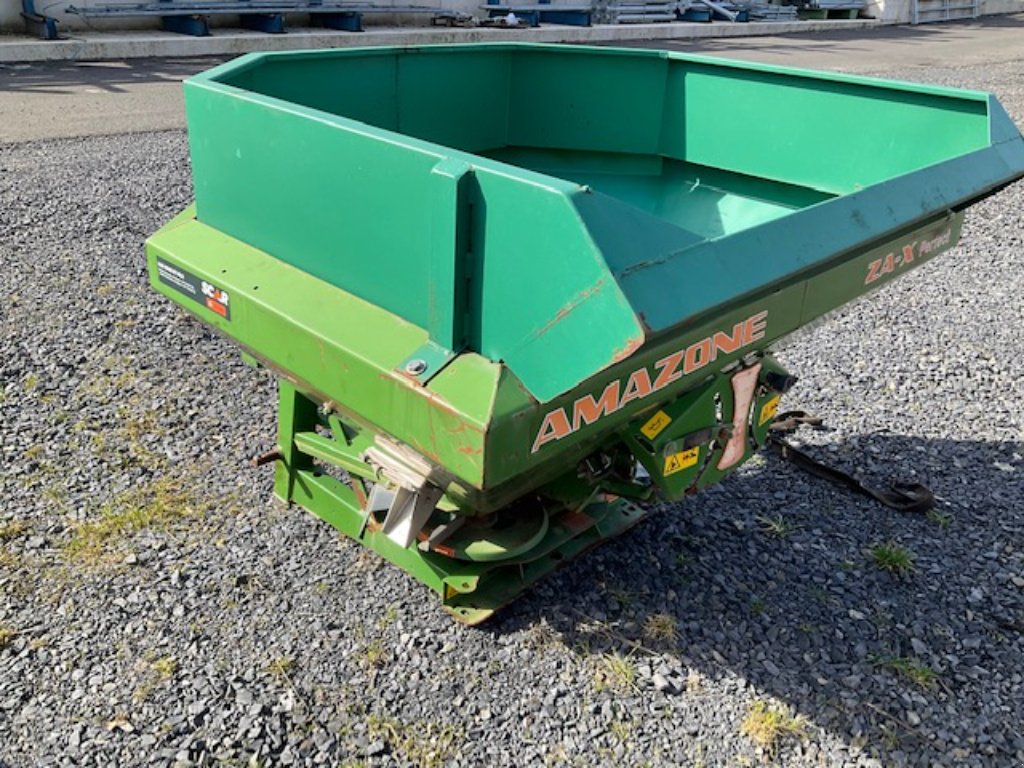 Düngerstreuer Türe ait Amazone ZAX perfect, Gebrauchtmaschine içinde VERNOUX EN VIVARAIS (resim 3)