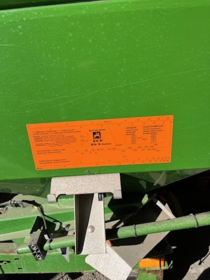 Düngerstreuer типа Amazone ZAXW 502 PERFEKT, Gebrauchtmaschine в Maribo (Фотография 5)
