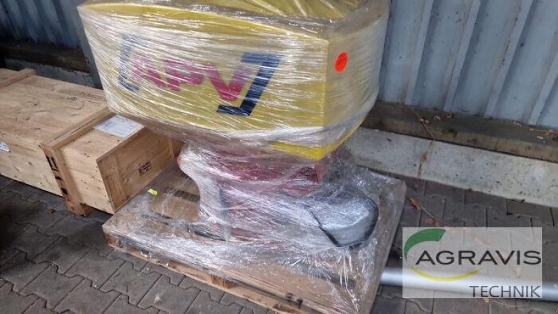 Düngerstreuer of the type APV APV PNEUMATIKSTREUER, Neumaschine in Melle-Wellingholzhausen (Picture 3)