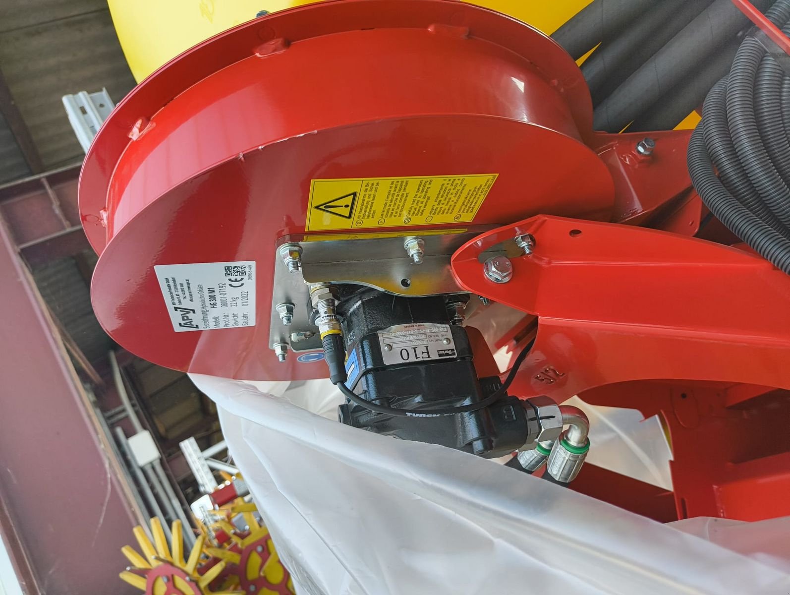 Düngerstreuer des Typs APV APV PS 300 M1 - Hydraulisches Gebläse, Neumaschine in Harmannsdorf-Rückersdorf (Bild 7)