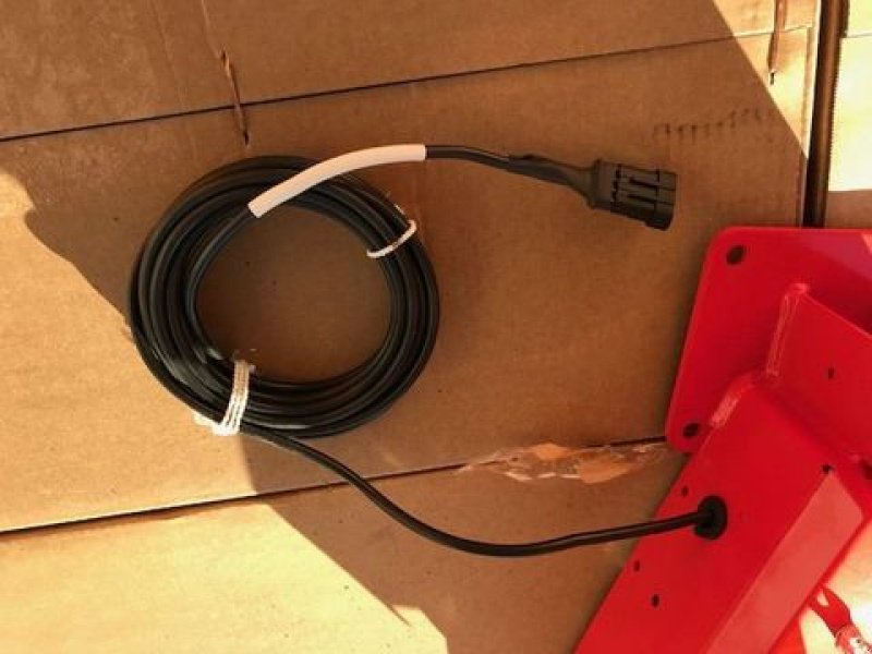 Düngerstreuer des Typs APV Kleinsamenstreuer KS40M2, Neumaschine in Tamsweg (Bild 5)