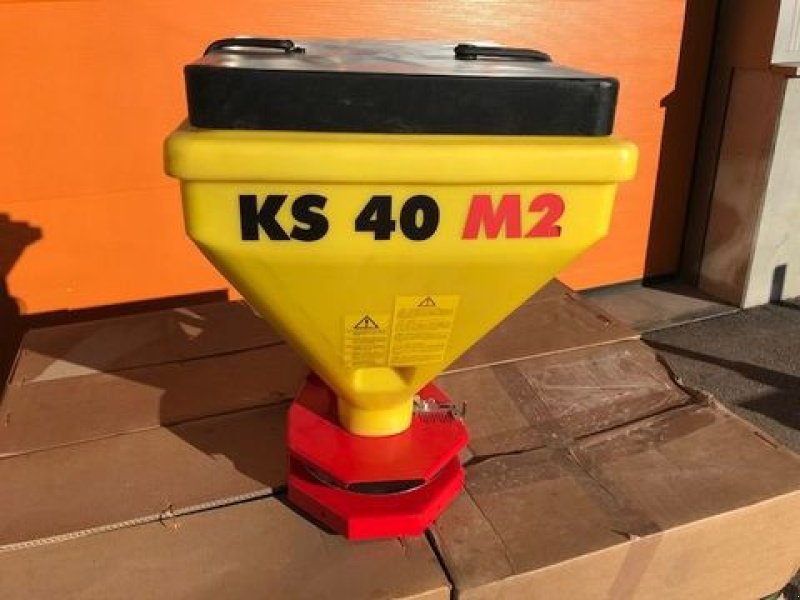 Düngerstreuer des Typs APV Kleinsamenstreuer KS40M2, Neumaschine in Tamsweg (Bild 1)