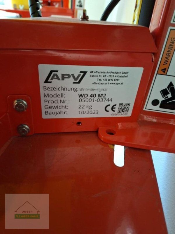 Düngerstreuer of the type APV WD 40 M2, Neumaschine in Schlitters (Picture 2)