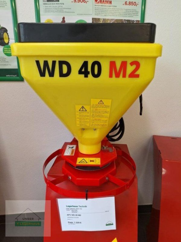 Düngerstreuer of the type APV WD 40 M2, Neumaschine in Schlitters (Picture 1)