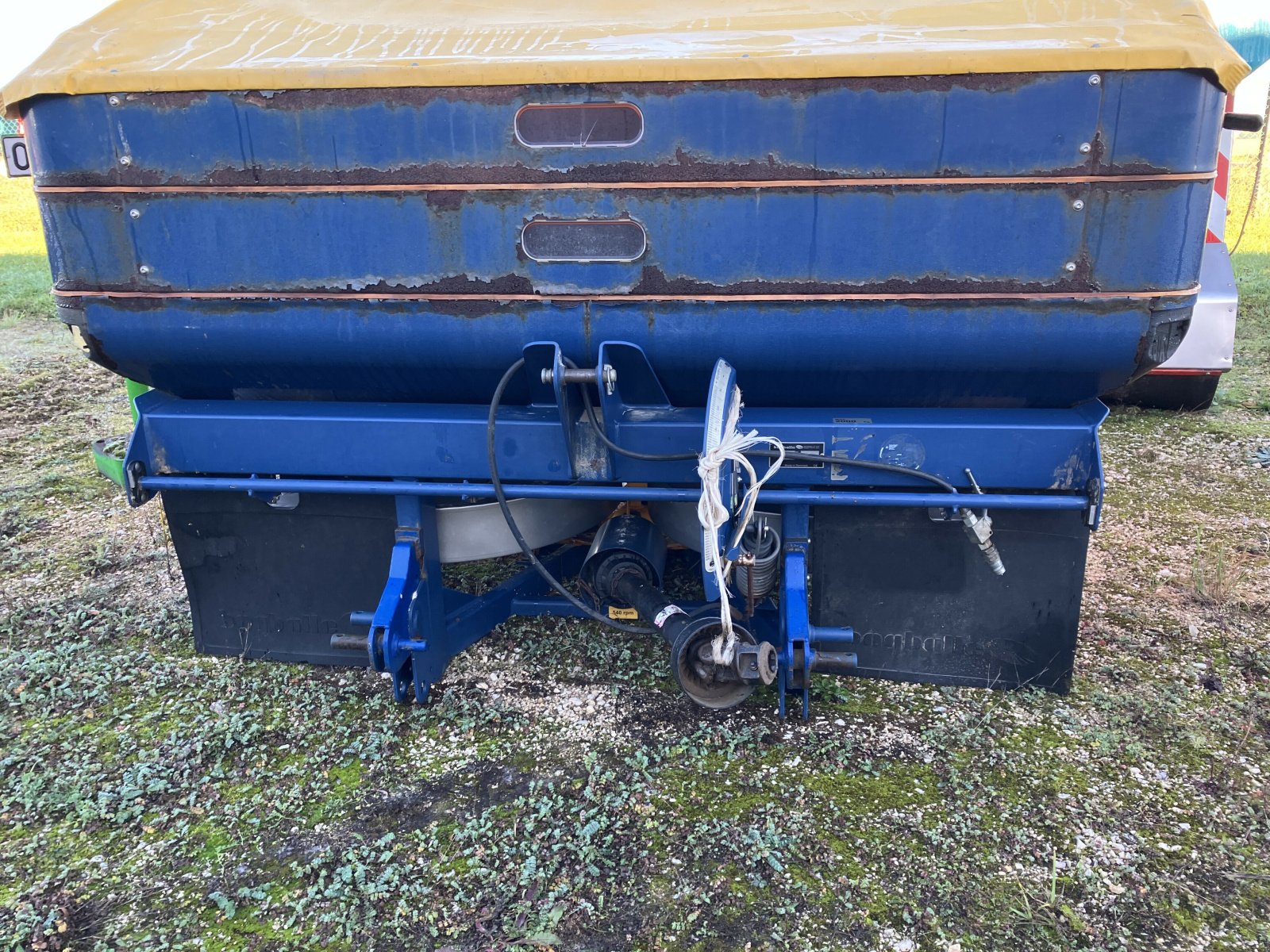 Düngerstreuer del tipo Bogballe DISTRIBUTEUR D'ENGRAIS L2 PLUS, Gebrauchtmaschine In VAROIS & CHAIGNOT (Immagine 2)