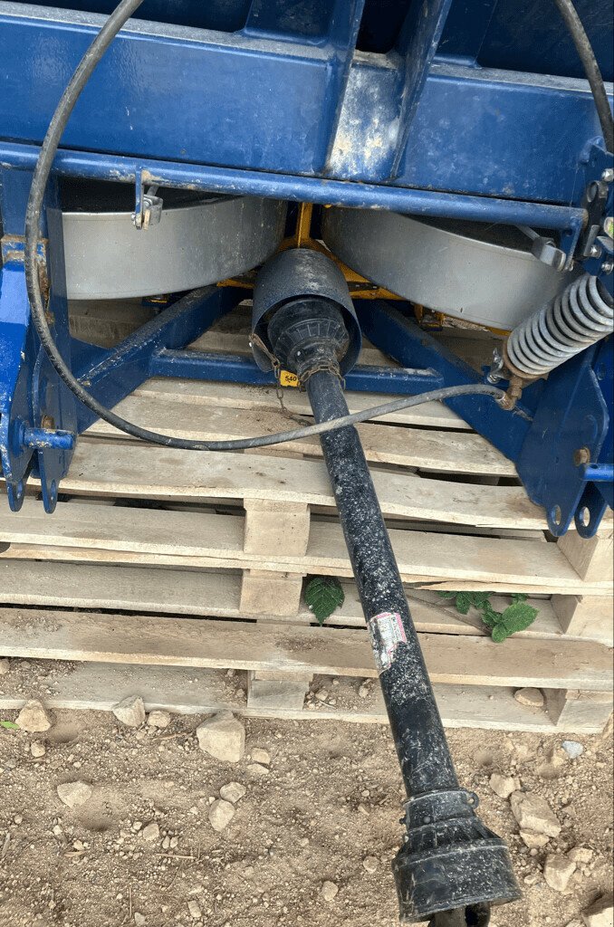 Düngerstreuer del tipo Bogballe DISTRIBUTEUR D'ENGRAIS L2 PLUS, Gebrauchtmaschine In VAROIS & CHAIGNOT (Immagine 3)