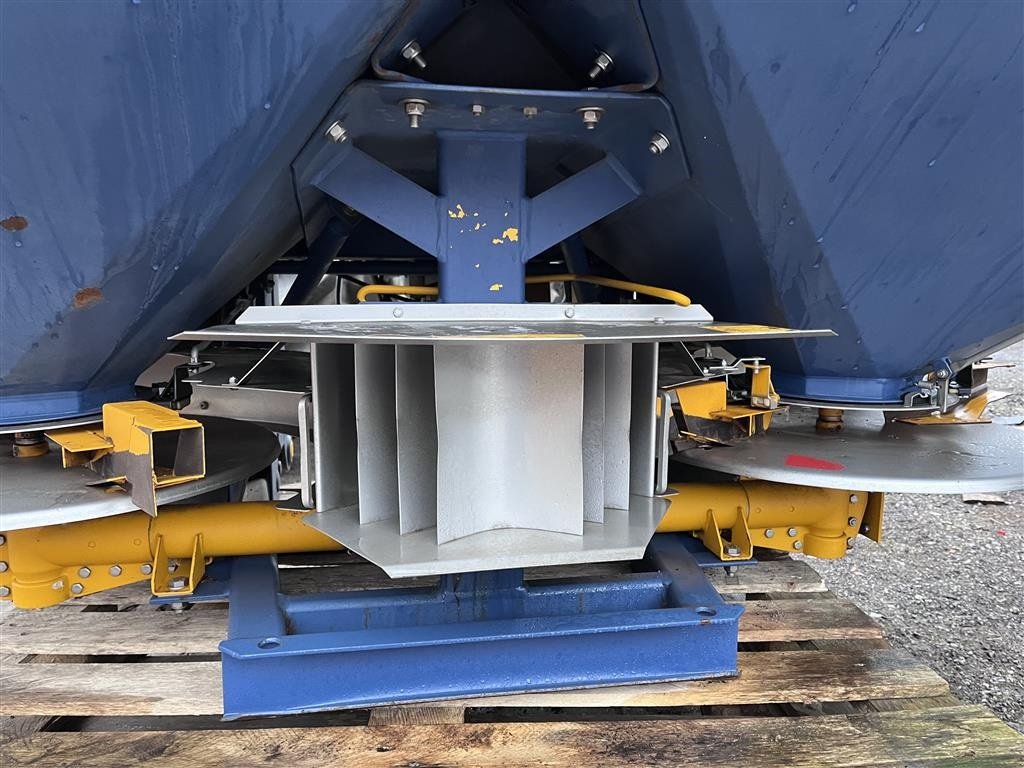 Düngerstreuer typu Bogballe EXW Trend m/vejecelle Pæn og køreklar spreder, Gebrauchtmaschine v Sakskøbing (Obrázek 7)