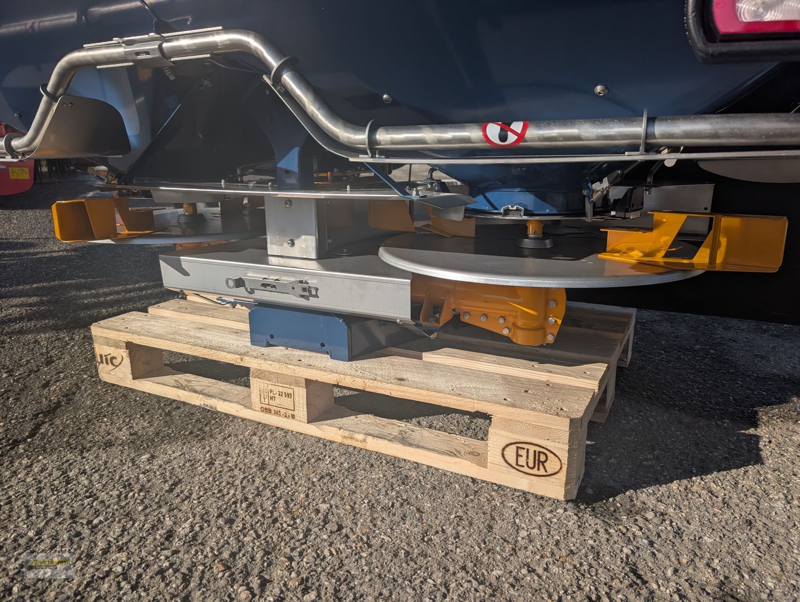 Düngerstreuer от тип Bogballe L 20 plus 1150 lt, Neumaschine в Senftenbach (Снимка 4)