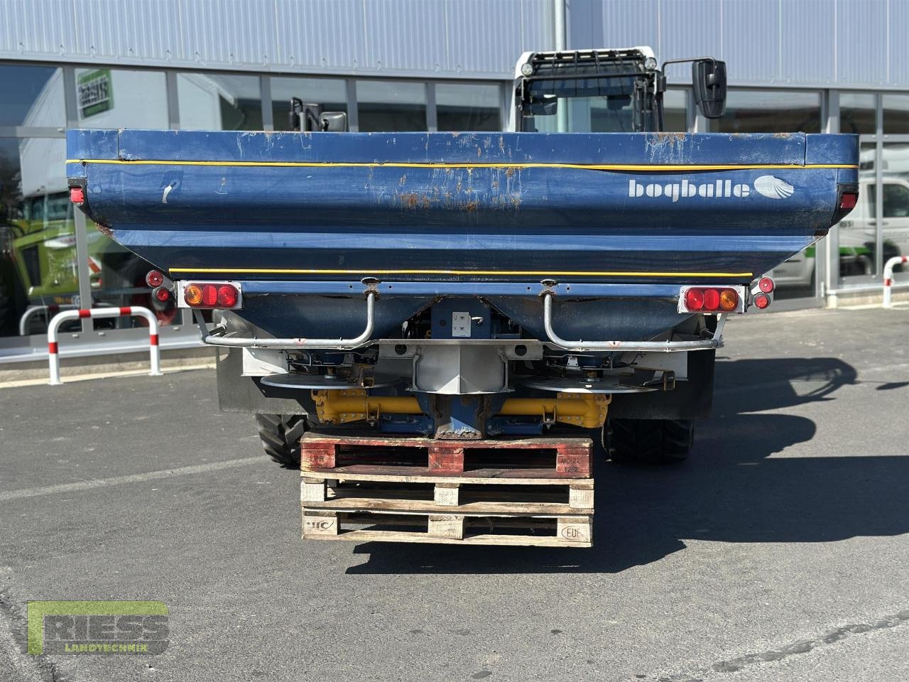 Düngerstreuer des Typs Bogballe M2 D, Gebrauchtmaschine in Homberg/Ohm - Maulbach (Bild 3)