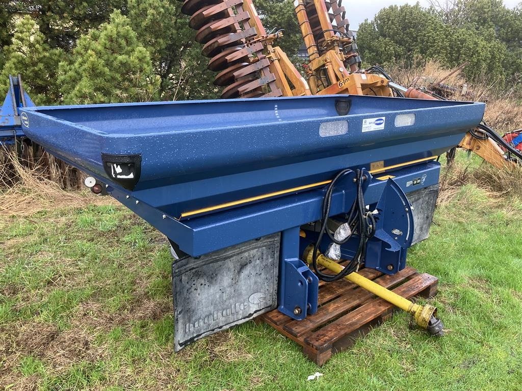 Düngerstreuer typu Bogballe M2 Med Calibrator Uniq, Gebrauchtmaschine v Roskilde (Obrázek 2)