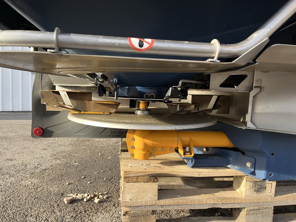 Düngerstreuer du type Bogballe M35W PLUS, Gebrauchtmaschine en VERT TOULON (Photo 11)