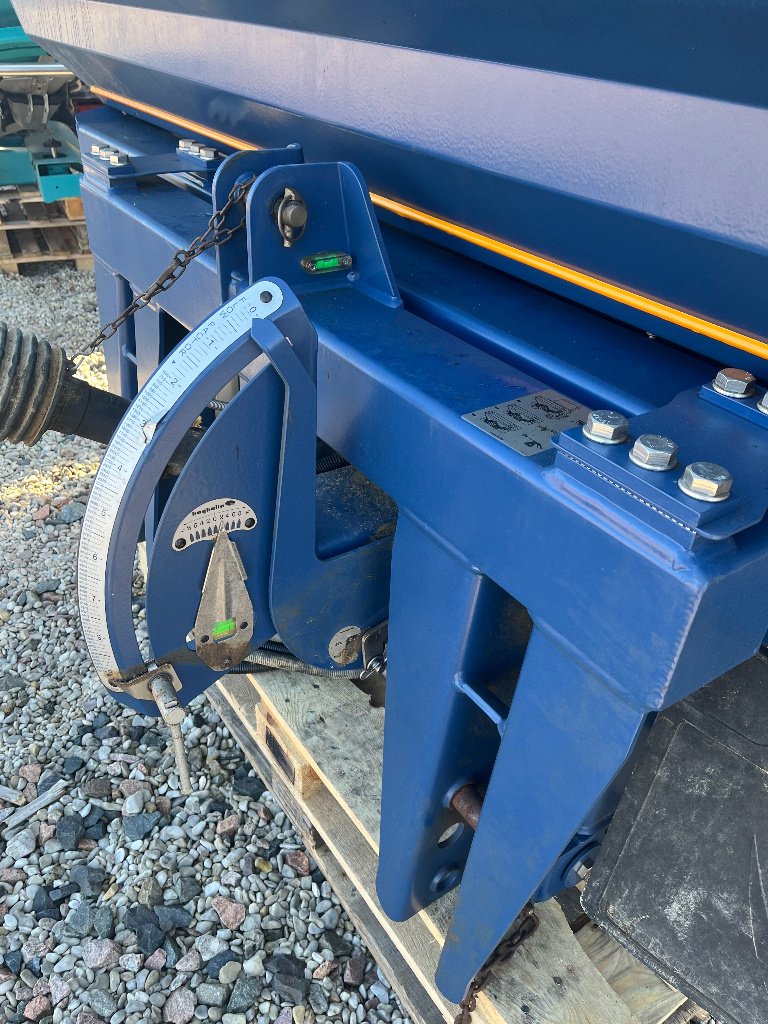 Düngerstreuer des Typs Bogballe M35W PLUS, Gebrauchtmaschine in VERT TOULON (Bild 5)