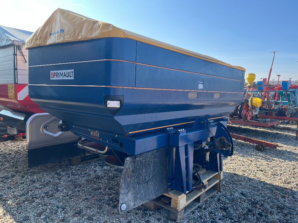 Düngerstreuer des Typs Bogballe M35W PLUS, Gebrauchtmaschine in VERT TOULON (Bild 2)