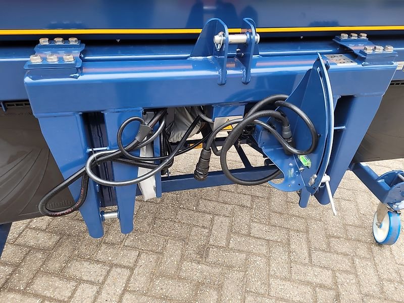 Düngerstreuer des Typs Bogballe M35W, Neumaschine in Itterbeck (Bild 7)