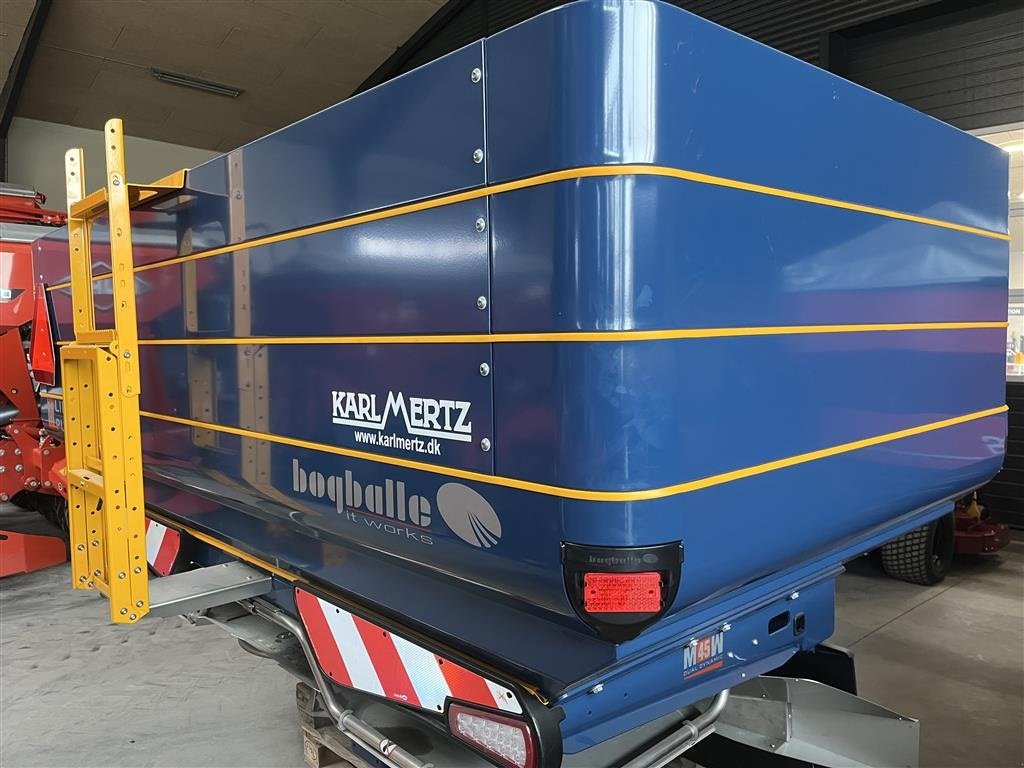 Düngerstreuer of the type Bogballe M45W Plus Isobus Vejeceller, Elektrisk Dynamisk kantspredning, Section Control Dynamic og Hydraulisk Presenning, Gebrauchtmaschine in Sakskøbing (Picture 4)