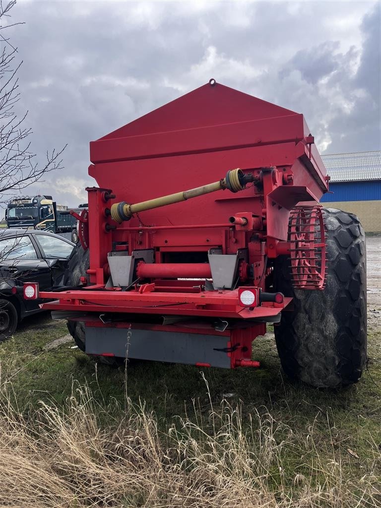 Düngerstreuer des Typs Bredal B 4 --- TILBUD ØNSKES ---, Gebrauchtmaschine in Høng (Bild 3)