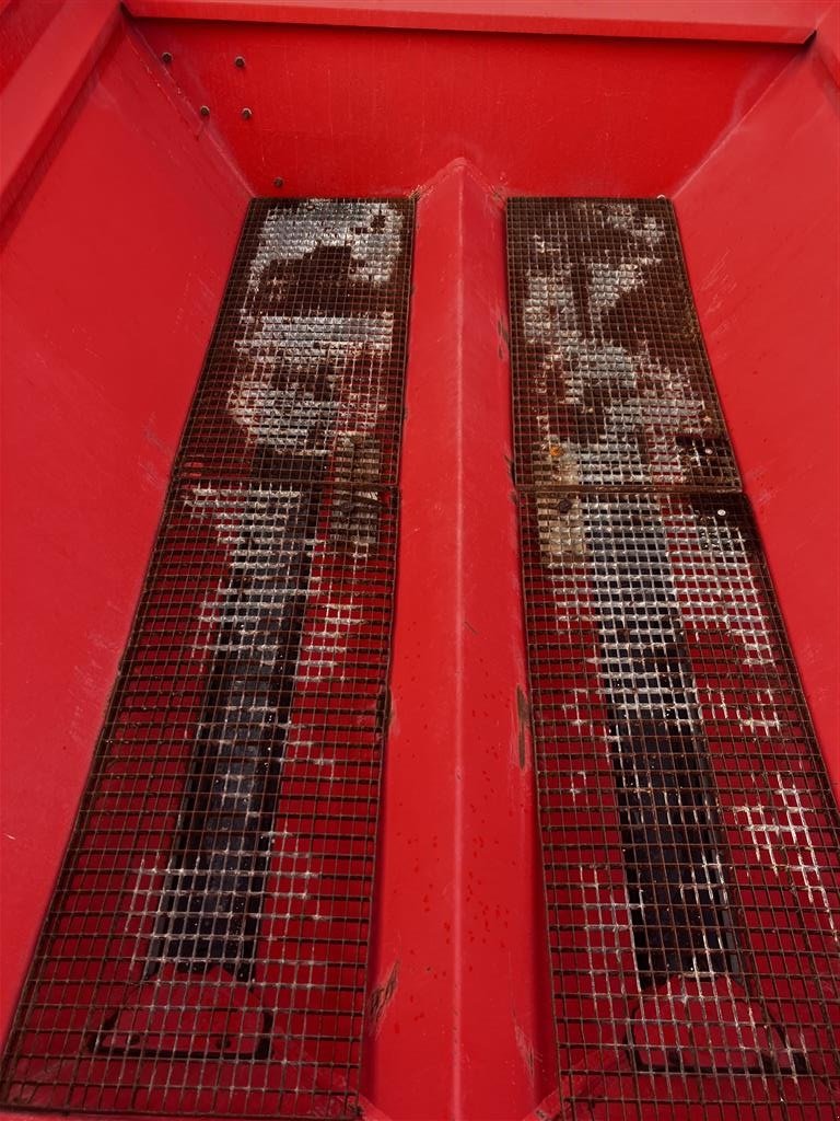 Düngerstreuer des Typs Bredal B 4 --- TILBUD ØNSKES ---, Gebrauchtmaschine in Høng (Bild 6)