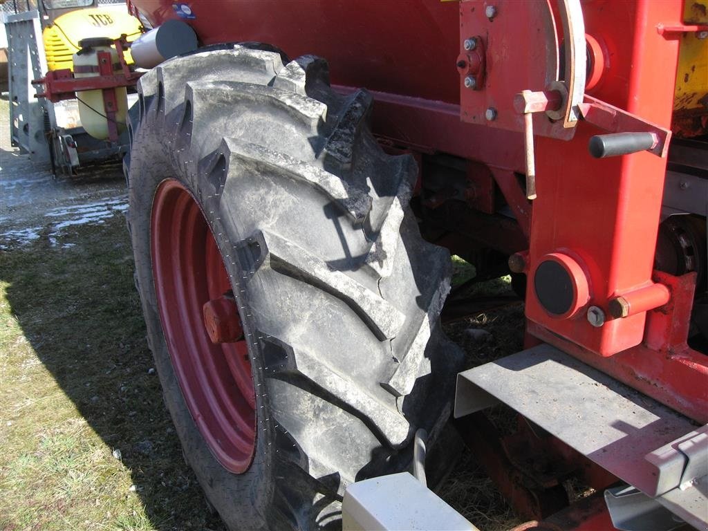 Düngerstreuer типа Bredal B 4, Gebrauchtmaschine в Roskilde (Фотография 6)