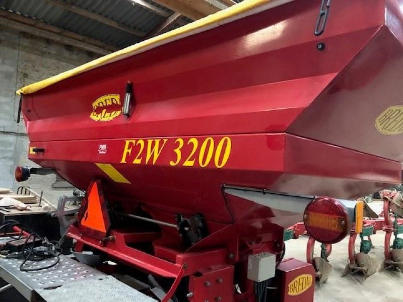 Düngerstreuer of the type Bredal F2W 3200, Gebrauchtmaschine in Maribo (Picture 3)