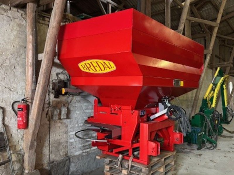 Düngerstreuer tip Bredal F4 4000 ISOBUS Bredal F4, Gebrauchtmaschine in Sakskøbing (Poză 1)