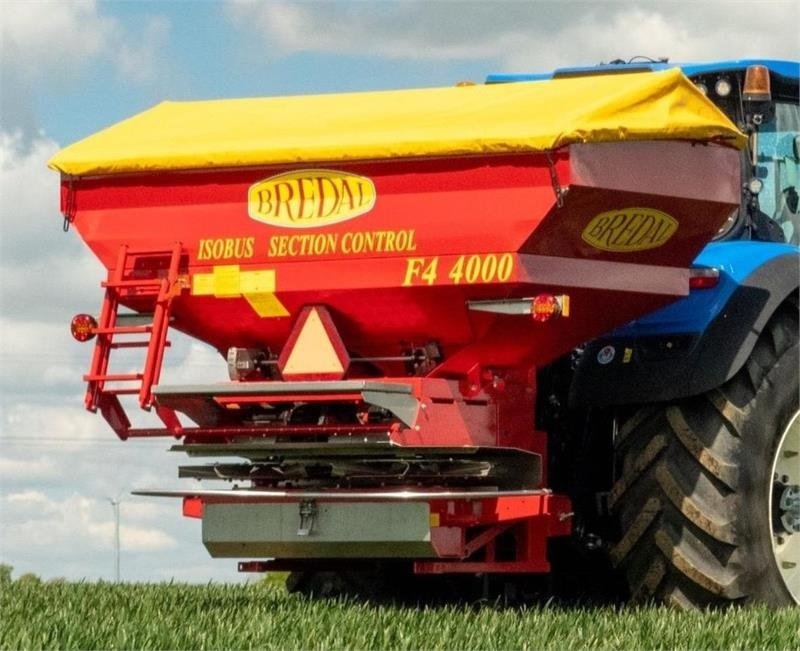 Düngerstreuer of the type Bredal F4 4000L HYDRAULISK, Gebrauchtmaschine in Aalestrup (Picture 1)