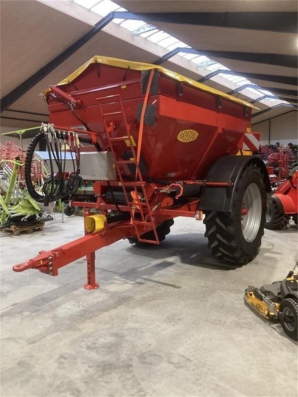 Düngerstreuer des Typs Bredal K 65 m.bremser og overbygning Kombibremser, Gebrauchtmaschine in Mern (Bild 1)