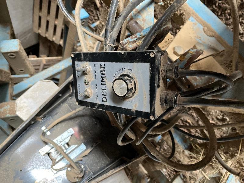 Düngerstreuer typu Delimbe T24, Gebrauchtmaschine w Wargnies Le Grand (Zdjęcie 3)