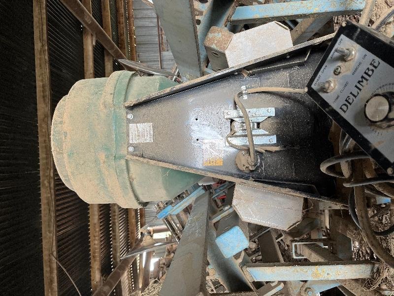 Düngerstreuer typu Delimbe T24, Gebrauchtmaschine w Wargnies Le Grand (Zdjęcie 2)