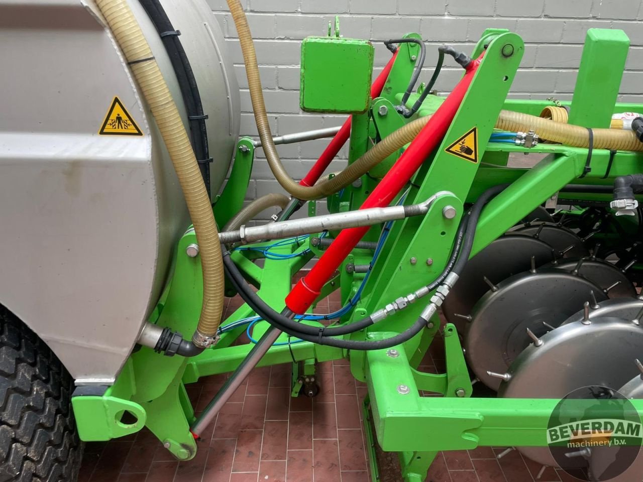 Düngerstreuer des Typs Duport Liquidliser 1.5M, Gebrauchtmaschine in Vriezenveen (Bild 6)