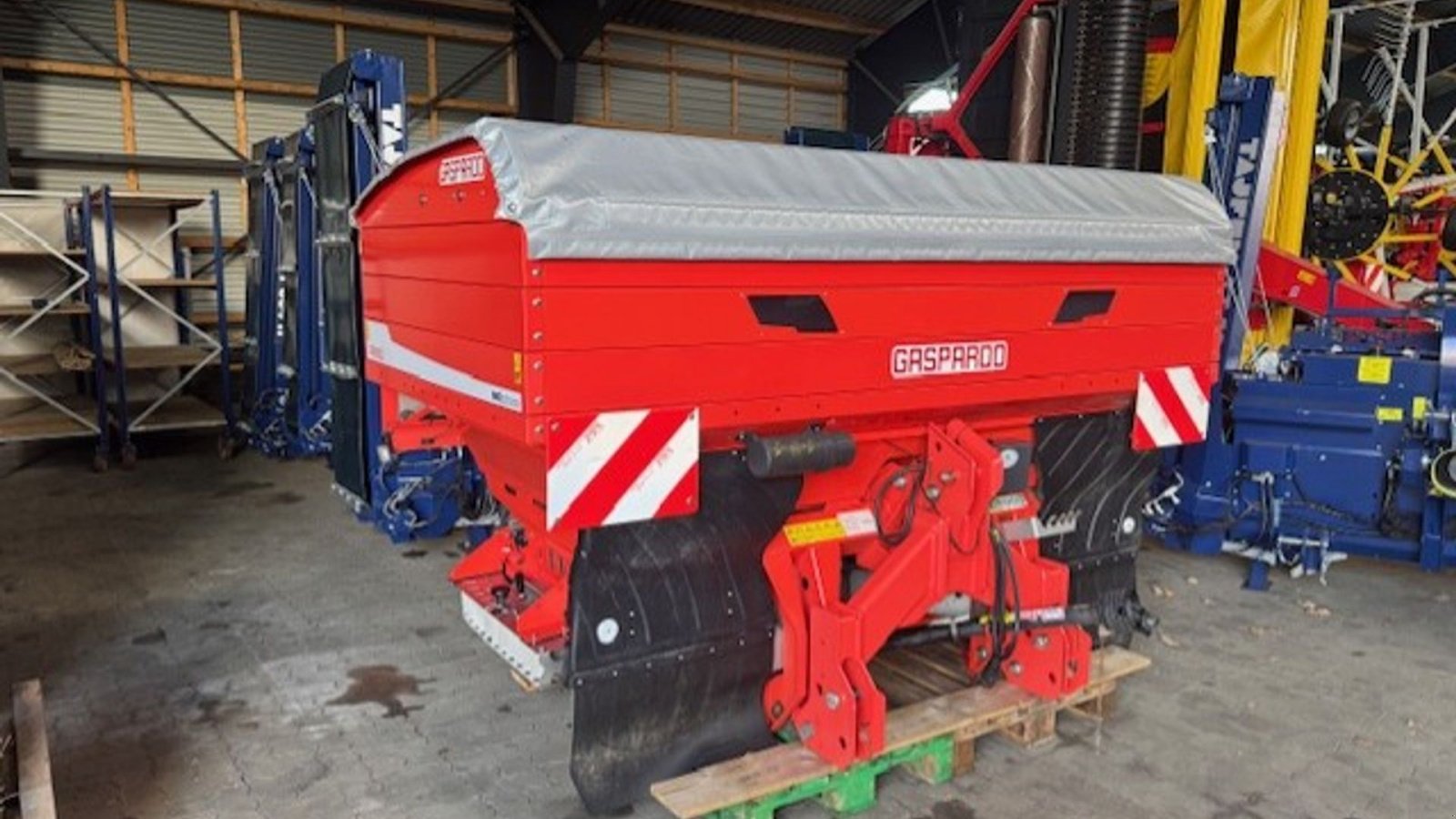 Düngerstreuer типа Gaspardo PRIMO EW ISOTRONIC 320  Med vejeceller, isobus, Gebrauchtmaschine в Holstebro (Фотография 1)