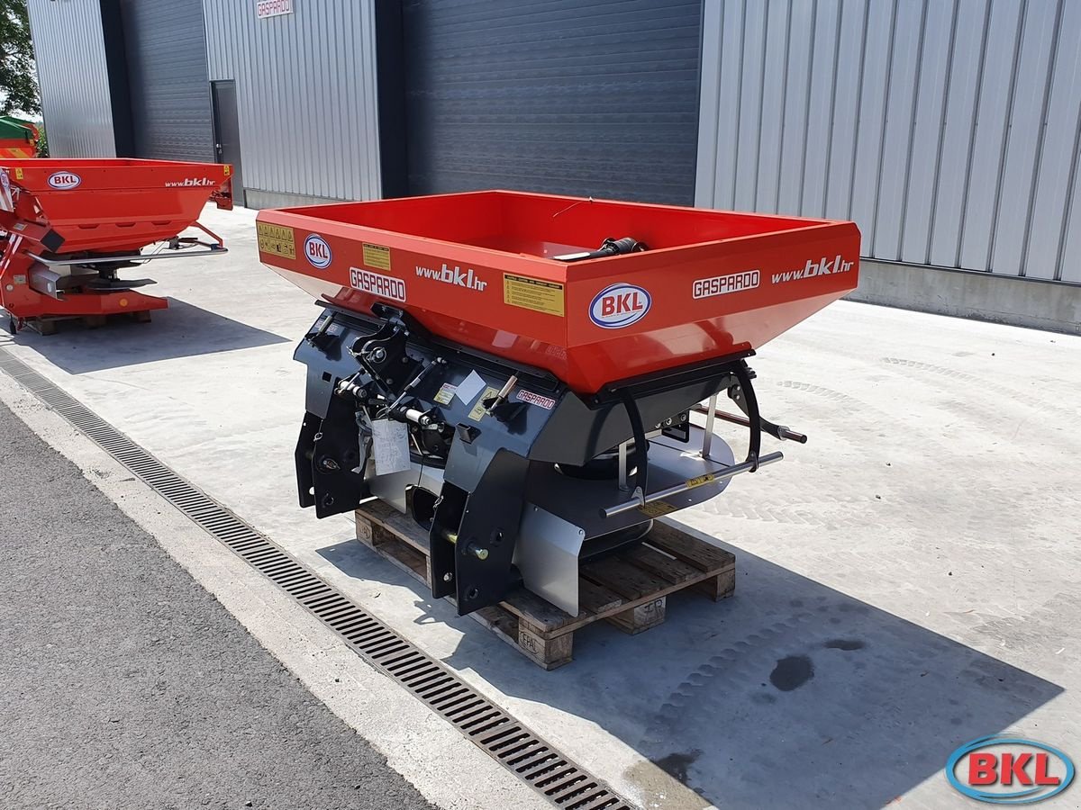 Düngerstreuer tipa Gaspardo Zeno 18 Düngerstreuer, Neumaschine u Rovisce (Slika 3)