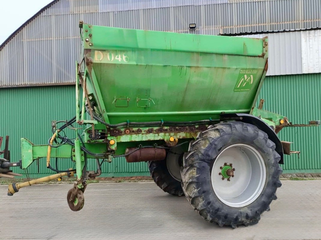 Düngerstreuer des Typs Güstrower D046, Gebrauchtmaschine in Liebenwalde (Bild 1)