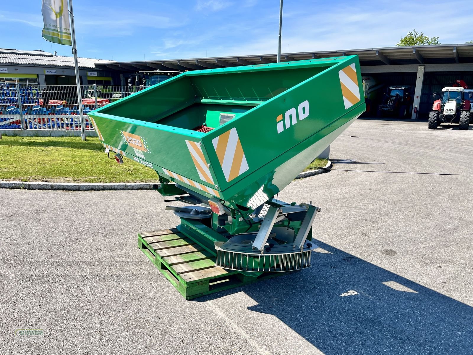 Düngerstreuer des Typs INO FERTI II - Düngestreuer / Düngerstreuer 18m, Neumaschine in Kematen (Bild 13)