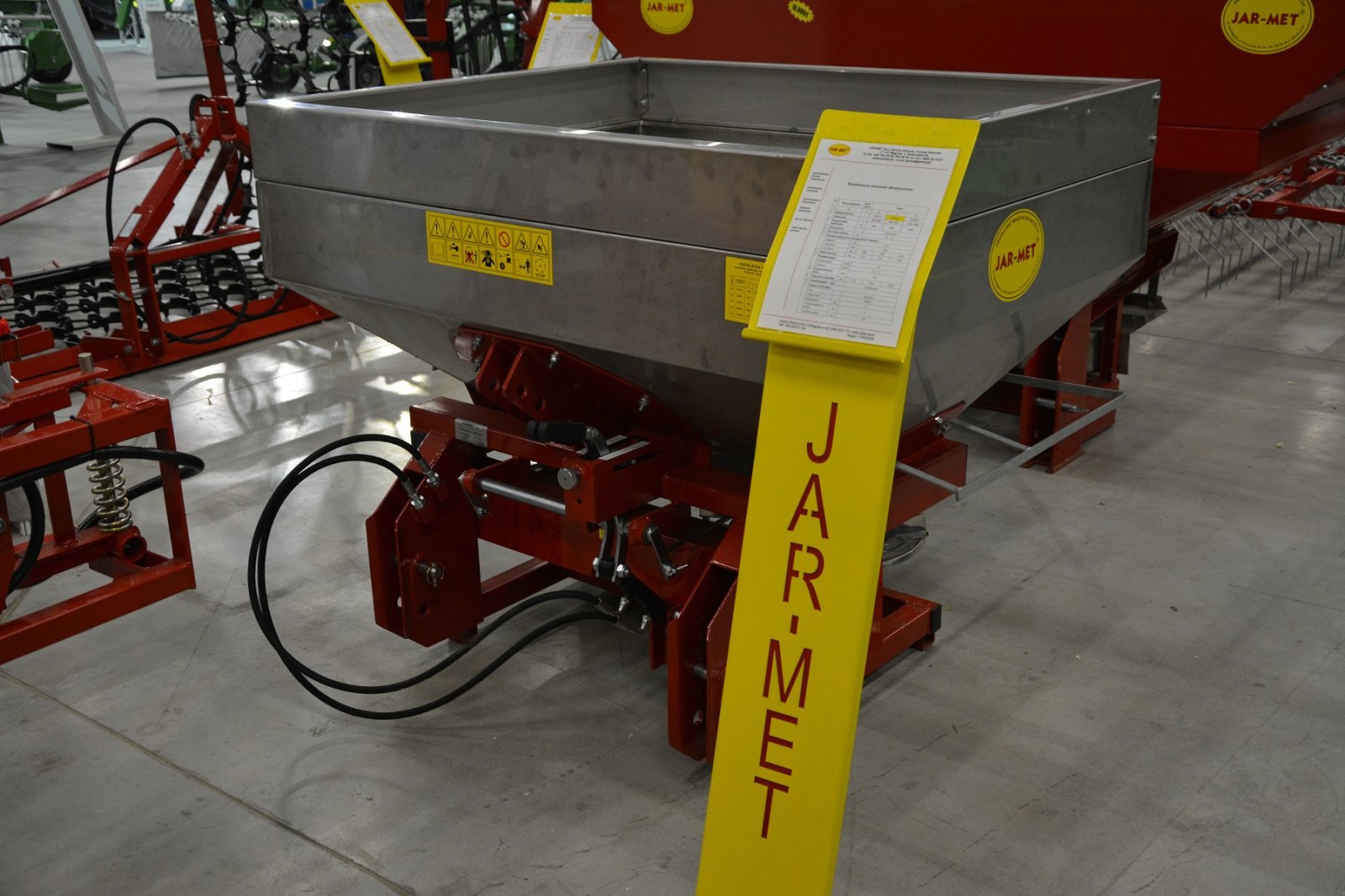 Düngerstreuer del tipo Jar-Met Düngerstreuer 800 kg / Fertilizer spreader, Neumaschine In Michałowo (Immagine 24)