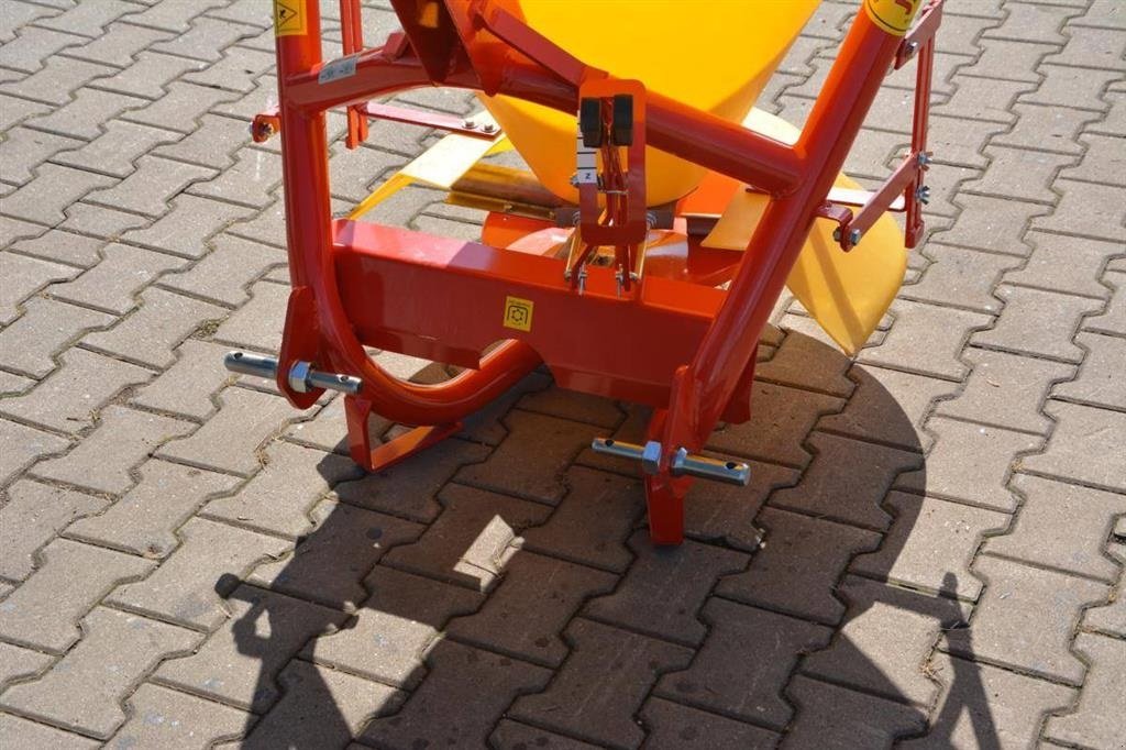 Düngerstreuer of the type Jar-Met Gødningspræder 200L - 650L, Gebrauchtmaschine in Vinderup (Picture 8)