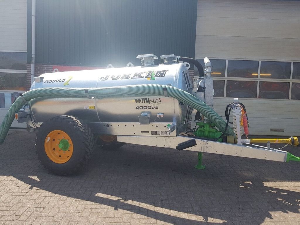 Düngerstreuer of the type Joskin Modul 02 4000ME, Neumaschine in Goudriaan (Picture 2)