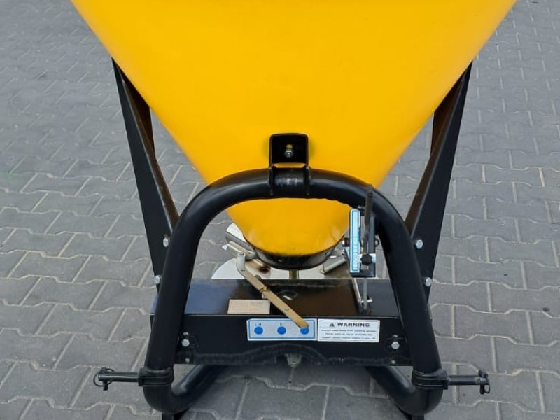 Düngerstreuer del tipo Kellfri JM 400, Neumaschine en Mrągowo (Imagen 1)