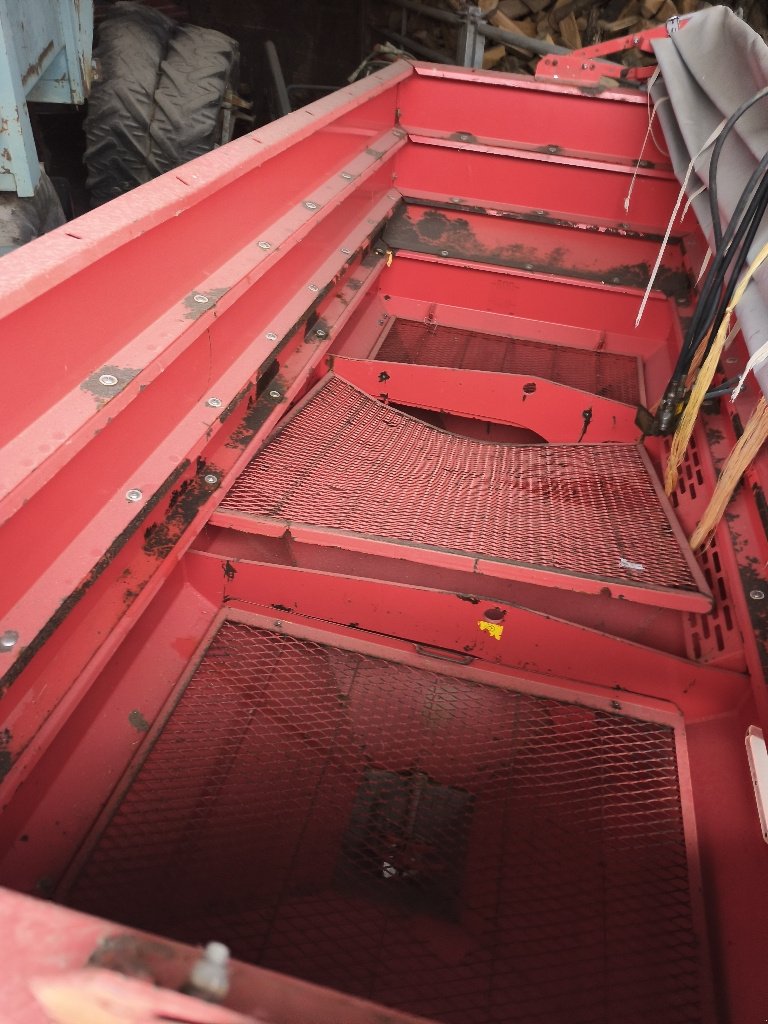 Düngerstreuer типа Kuhn 1148, Gebrauchtmaschine в Gondrecourt-le-Château (Фотография 4)