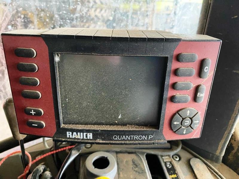 Düngerstreuer van het type Kuhn AXERA 1102 H-EMC, Gebrauchtmaschine in SAINT-GERMAIN DU PUY (Foto 6)