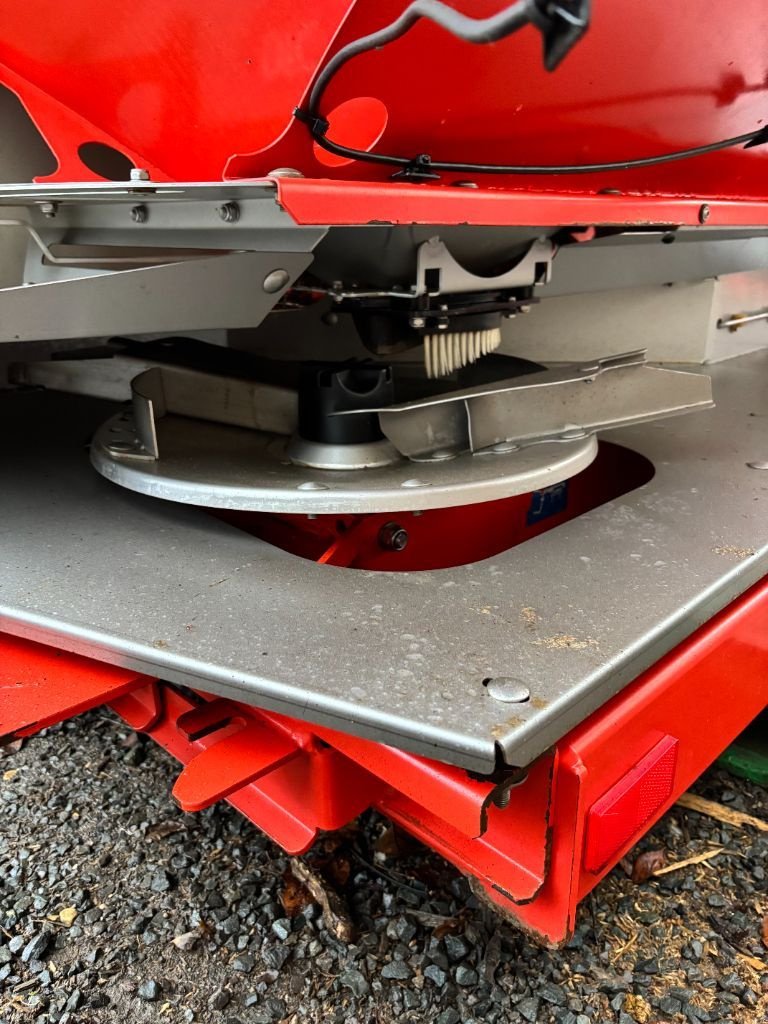 Düngerstreuer of the type Kuhn Axera H EMC, Gebrauchtmaschine in VERT TOULON (Picture 7)