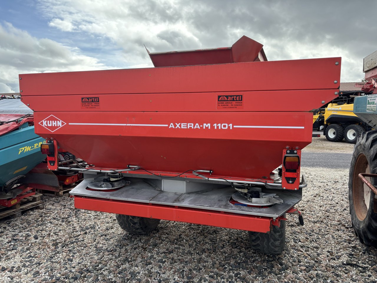 Düngerstreuer of the type Kuhn AXERA-M 1101, Gebrauchtmaschine in VERT TOULON (Picture 9)