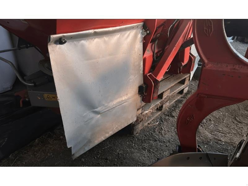 Düngerstreuer des Typs Kuhn AXERA, Gebrauchtmaschine in Wargnies Le Grand (Bild 2)