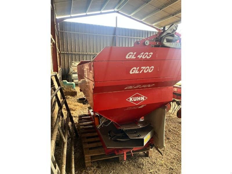 Düngerstreuer des Typs Kuhn AXERA, Gebrauchtmaschine in BRAY en Val (Bild 4)