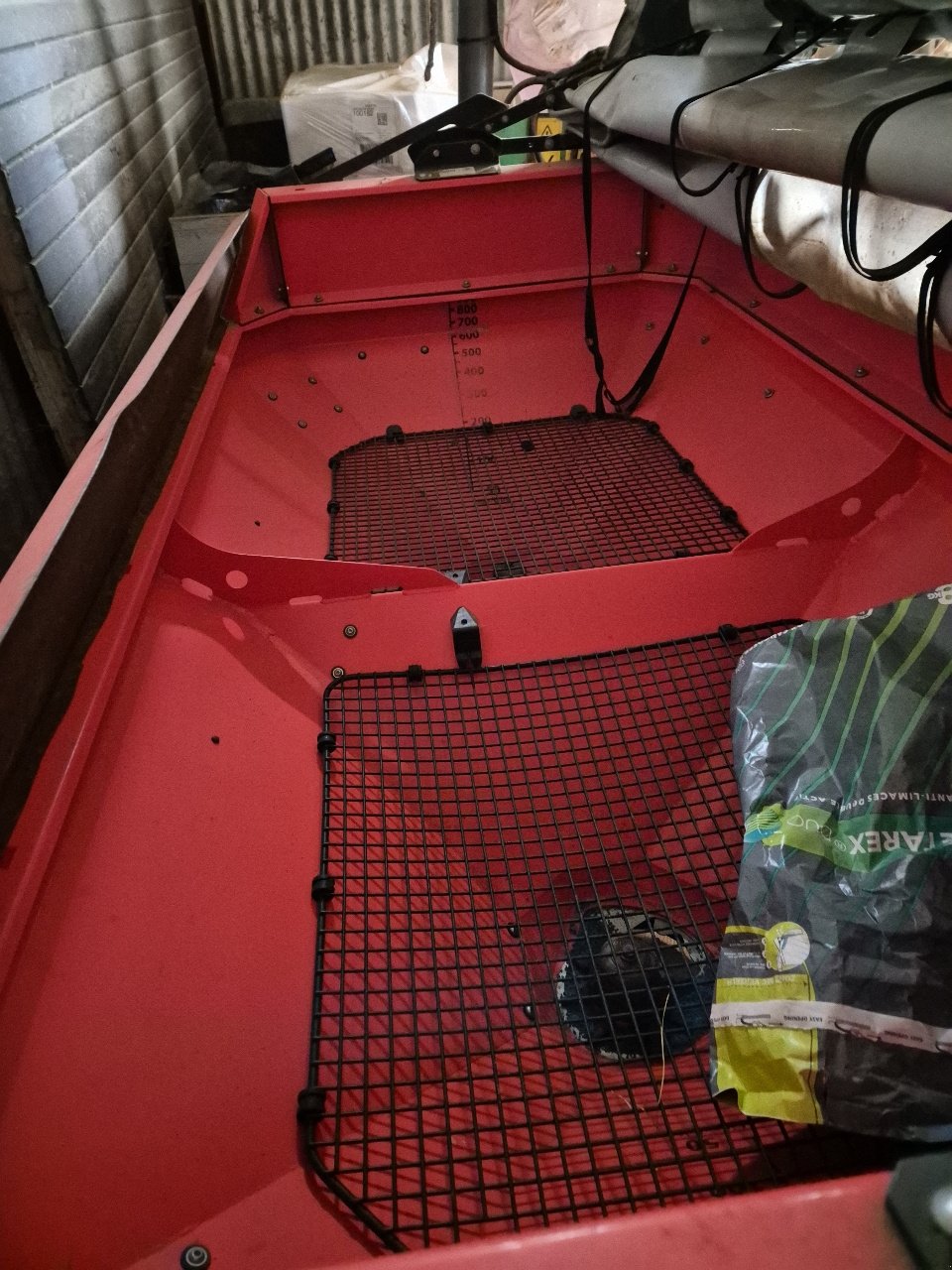 Düngerstreuer of the type Kuhn AXIS 20.1 W, Gebrauchtmaschine in MANDRES-SUR-VAIR (Picture 7)