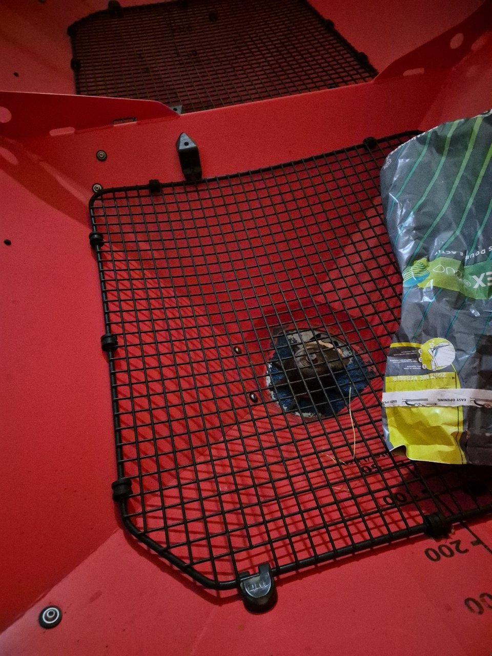 Düngerstreuer of the type Kuhn AXIS 20.1 W, Gebrauchtmaschine in MANDRES-SUR-VAIR (Picture 8)