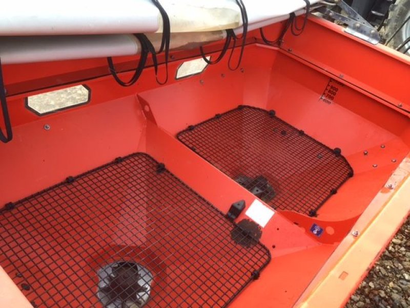 Düngerstreuer от тип Kuhn AXIS 30.1, Gebrauchtmaschine в Condeissiat (Снимка 5)