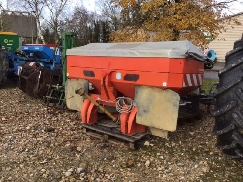 Düngerstreuer del tipo Kuhn AXIS 30.1, Gebrauchtmaschine en Condeissiat (Imagen 1)