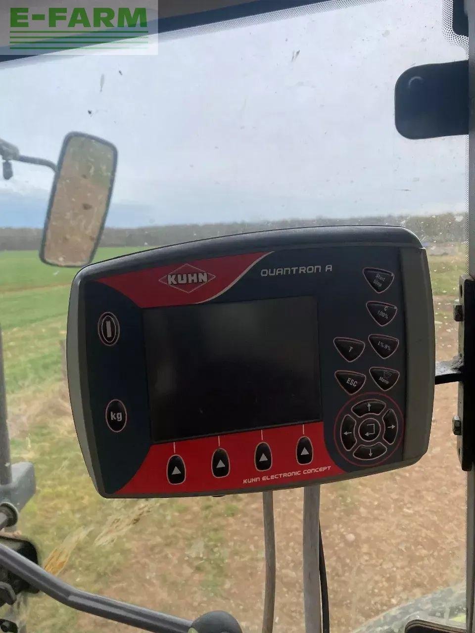 Düngerstreuer of the type Kuhn axis 30.1, Gebrauchtmaschine in CHAUVONCOURT (Picture 3)