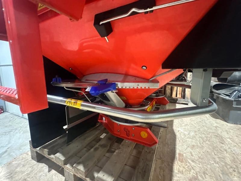 Düngerstreuer типа Kuhn AXIS 40-2 W, Gebrauchtmaschine в VERDUN (Фотография 8)